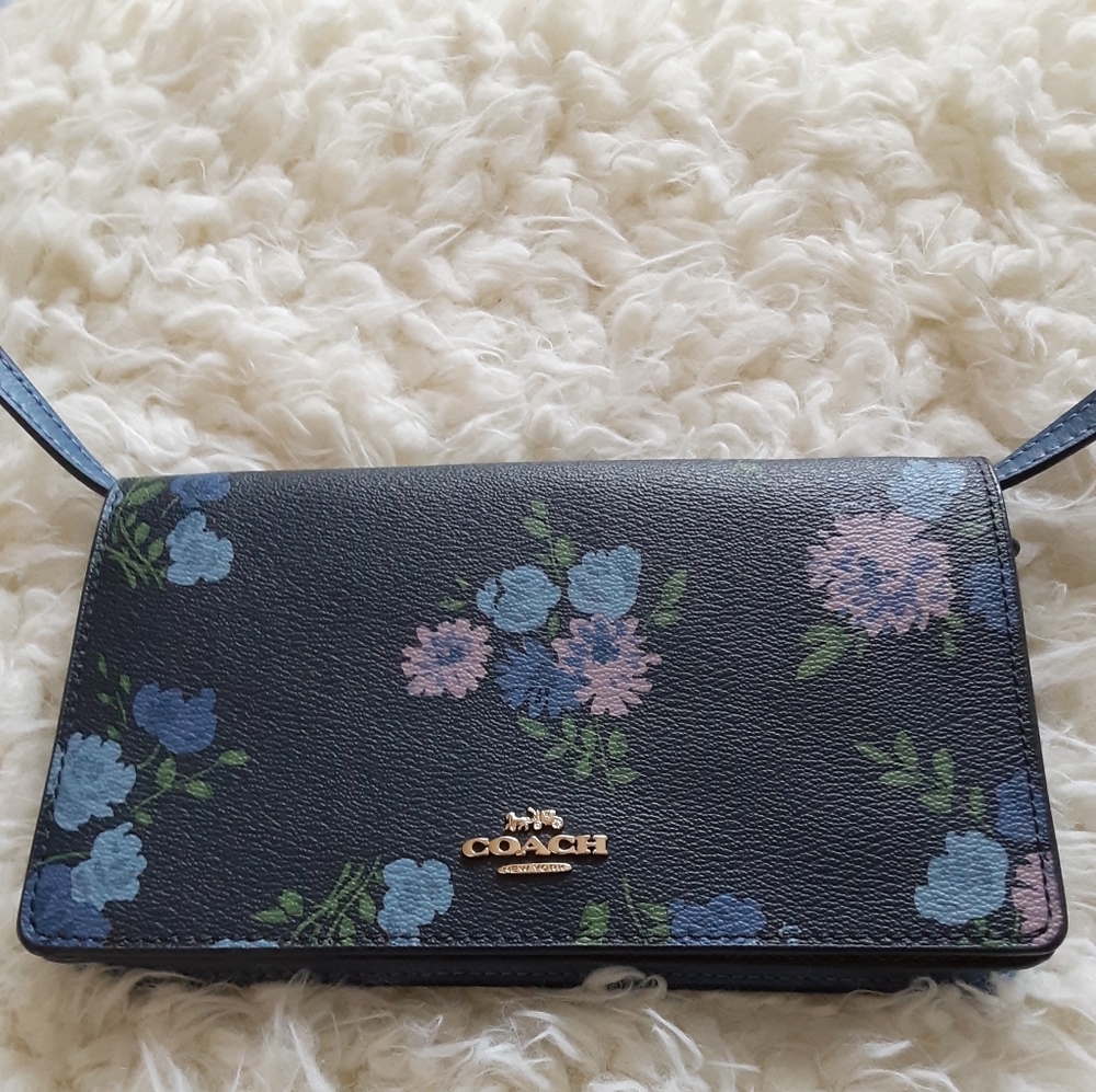 Coach Organizer/Wallet Crossbody